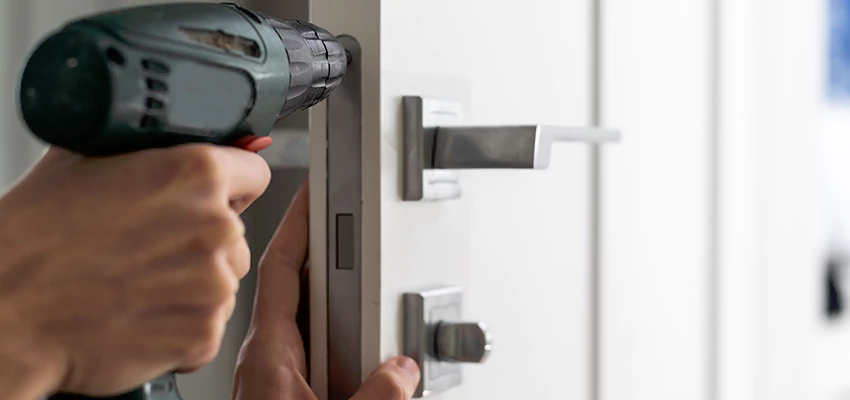 Locksmith For Lock Replacement Near Me in East Foothills, CA