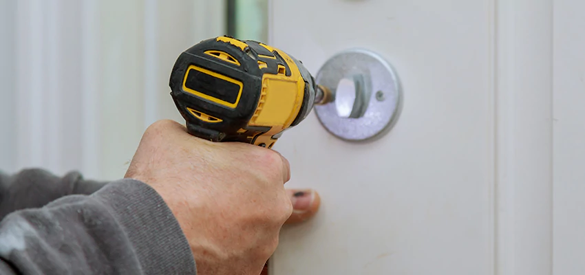 Street Locksmith For Smart Lock Repair in East Foothills, CA
