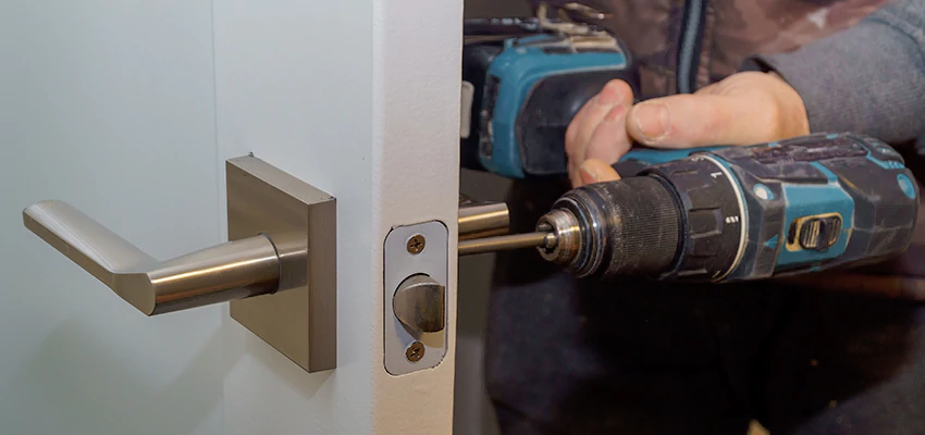Broken Door Handle Lock Repair in East Foothills, California