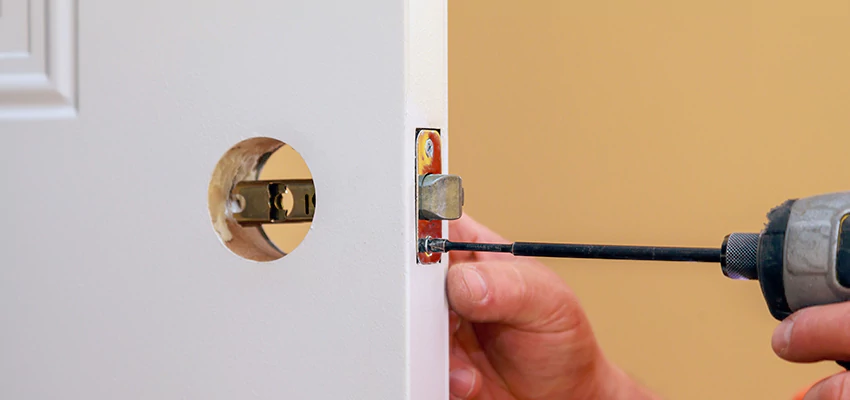 Stuck Door Knobs Repair in East Foothills, CA